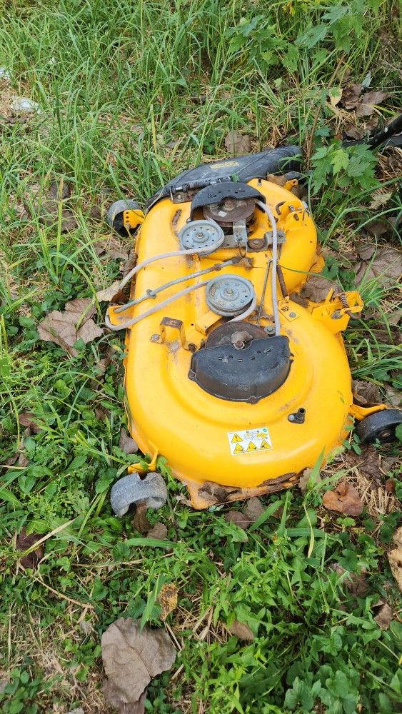 Cub Cadet Mower Deck