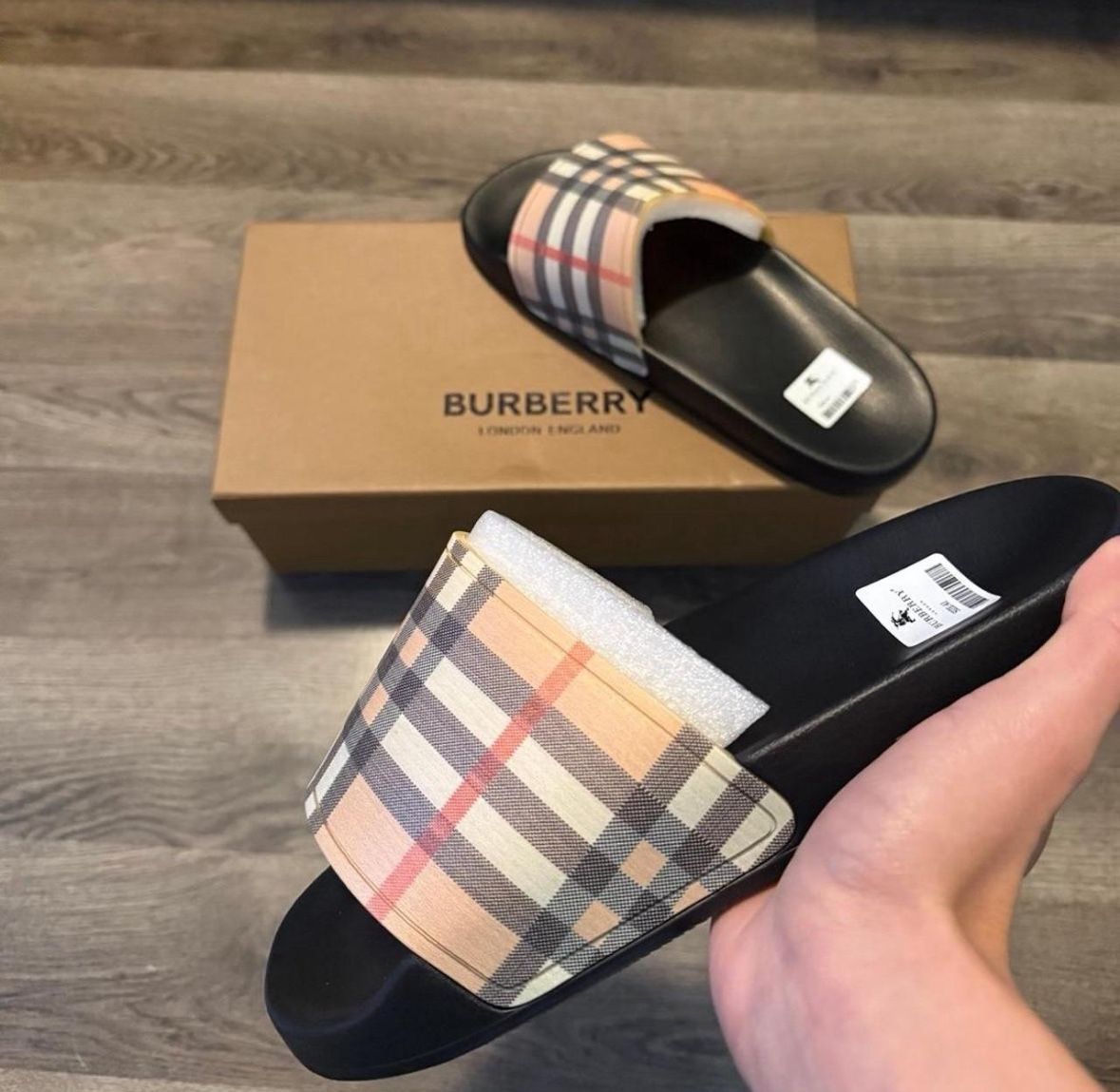Burberry Slides Size 10