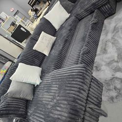 🔥 Sectional Sofa with Pullout Bed + Storage 🔥