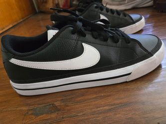 Nike Court Legacy