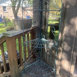 Plant Stand 