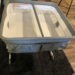 Simmons Kids By The Bed City Sleeper Bassinet for Twins