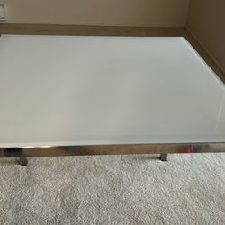 IKEA - Dining Table - Glass top 36" * 36" Square ⬜