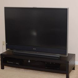 Sony Bravia lcd rear projection tv 60"