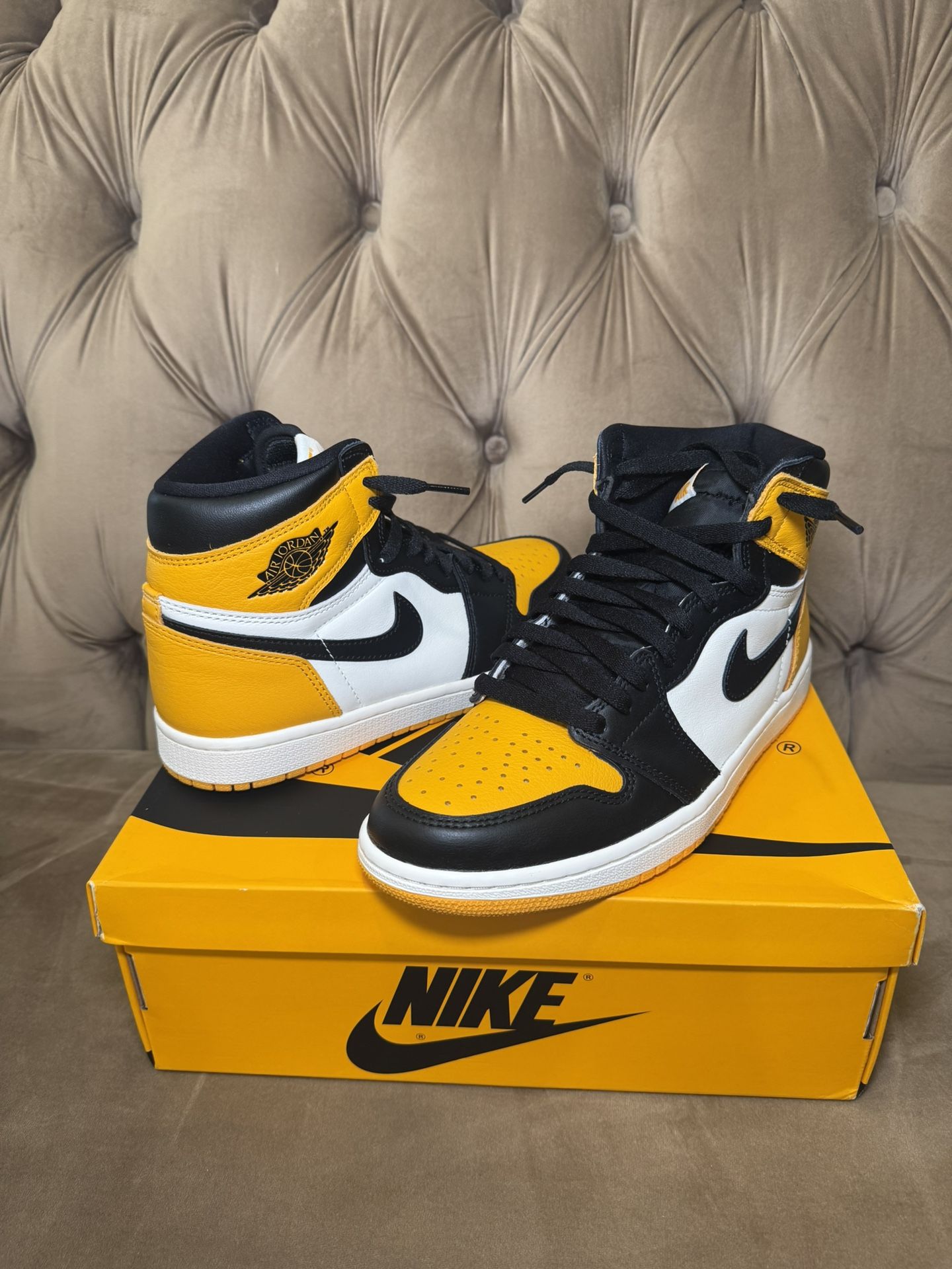 Air Jordan 1 Retro High OG Taxi - Size: 7.5 Mens