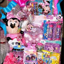 🎀Minnie Mouse Easter Basket🎀 $100