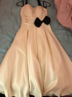 80's themed yellow dress