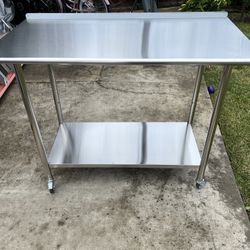 Stainless steel prep table 