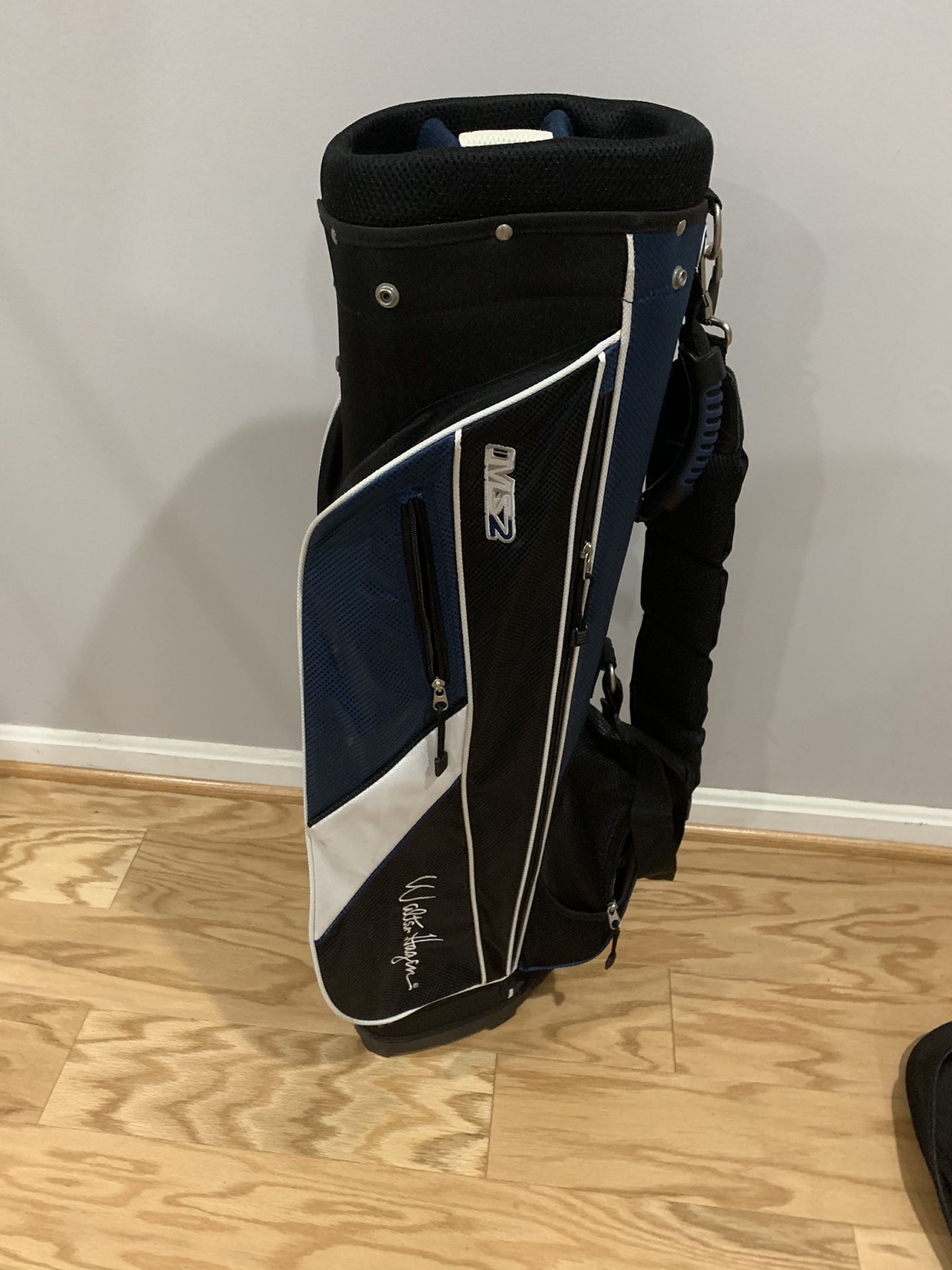 Walter Hagen Lightweight Golf Bag