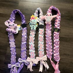 Graduation leis