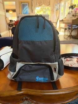 Field Hockey backpack with shin guards size Medium