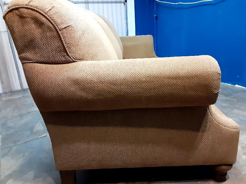 Full Size Couch 3 Seats