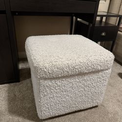 Cube Chair 