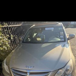 2012 Hyundai Genesis