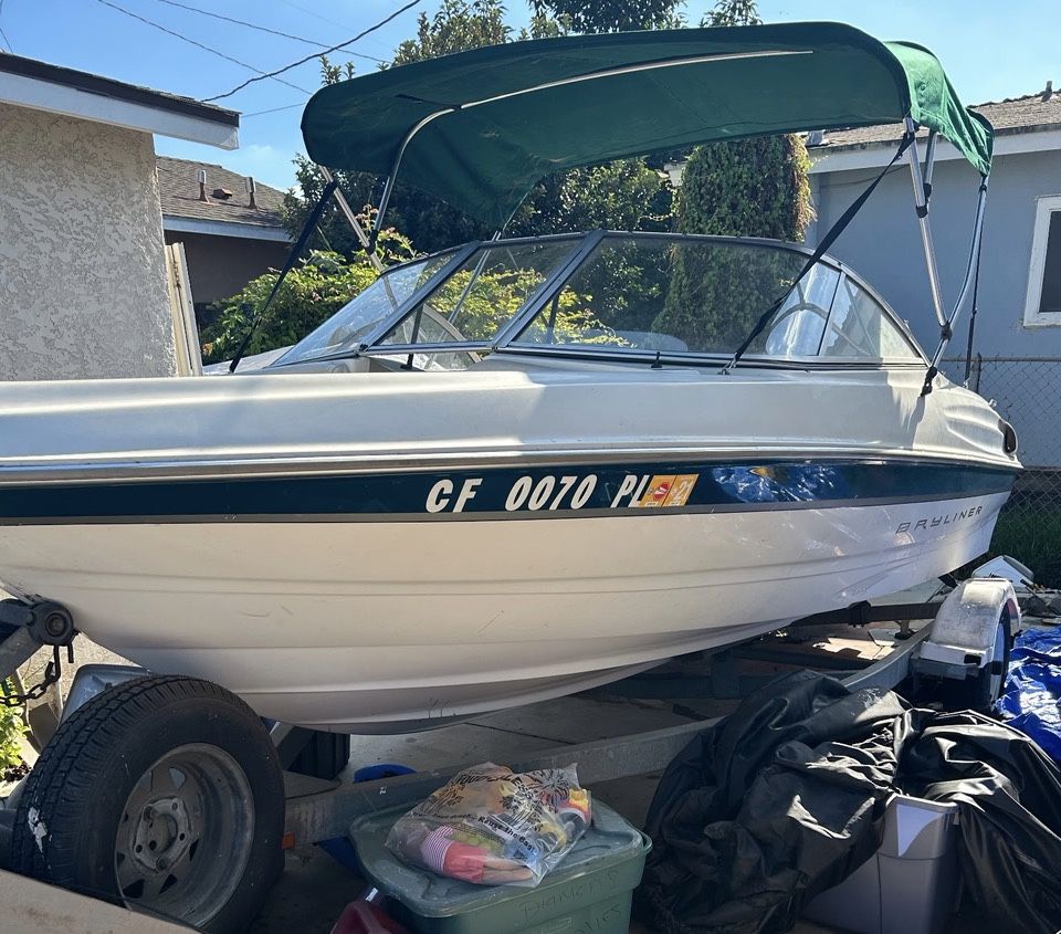 2000 Bayliner  Boat 