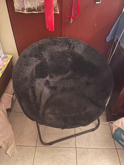 Saucer chair black