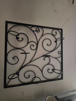 Wall candle holder