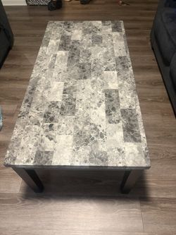 Coffee Table & 2 Ends Tables