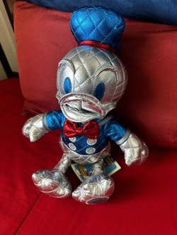 Donald Duck Plushie (Special Edition)
