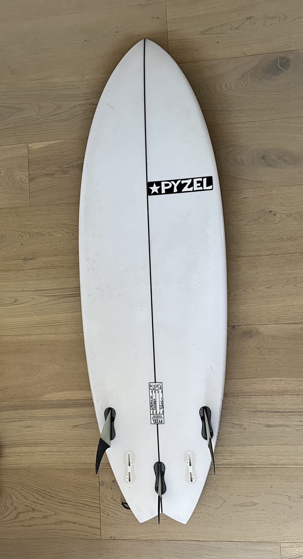 Pyzel Gremlin Swallow tail - 5’ 8”