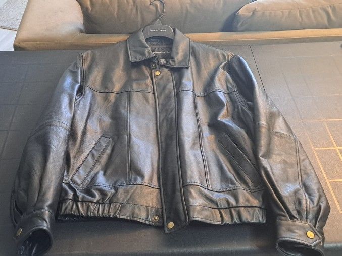 Statements Leather Jacket – Men’s Medium