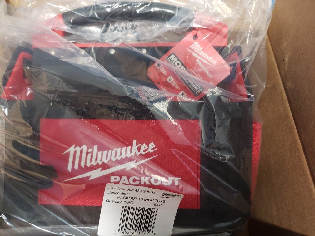 Milwaukee 15 Inch Packout Tote Bag