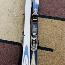 ROSSIGNOL AXIUM SKIS