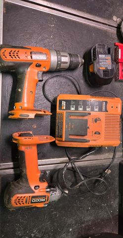 14.4 V ridgid Impact and Drill w/ charger