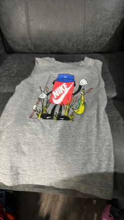 Nike size4/5 muscle shirt gray boys