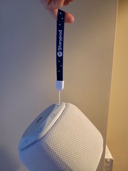 Story pod w 2 characters