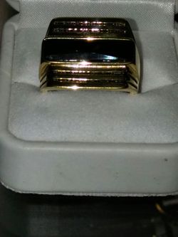 Gold plated size 10 Ring.