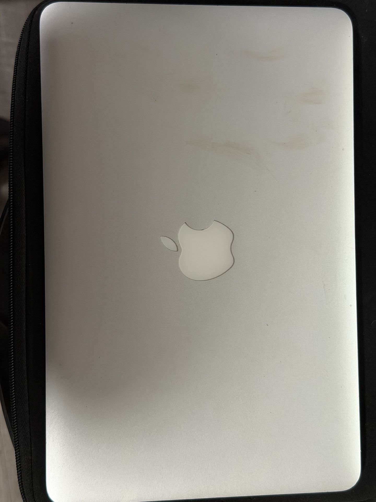 MacBook