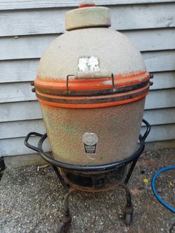 Lodge 12” Cast Iron kickoff Grill for Sale in Seattle, WA - OfferUp