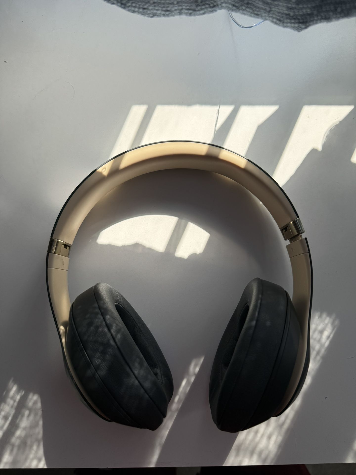 Beats Studio 3 With Case