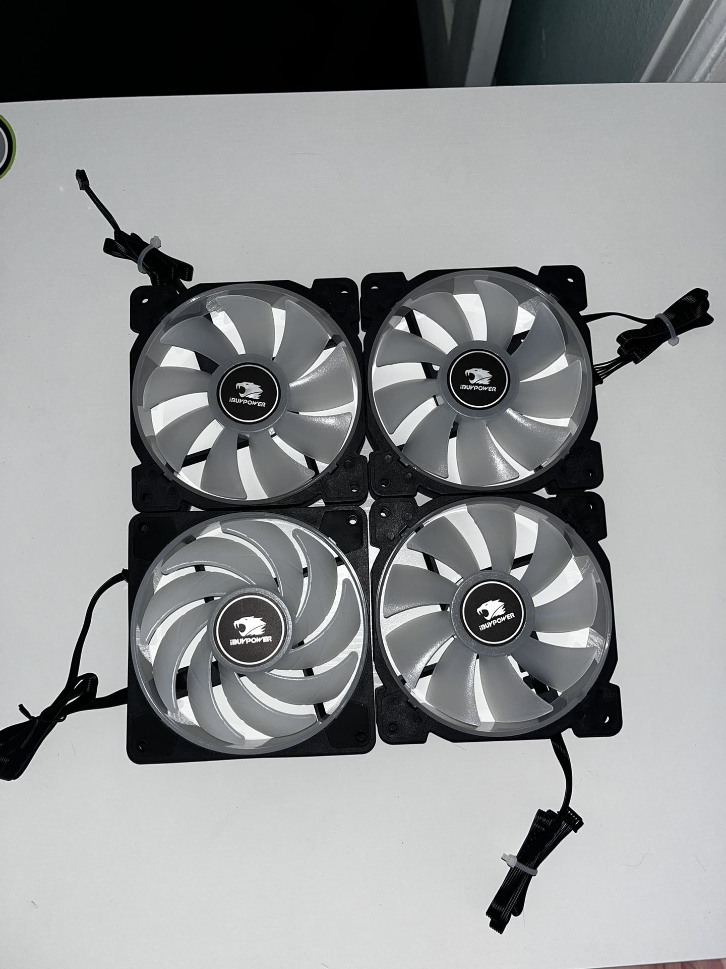 IBuyPower RBG Fans