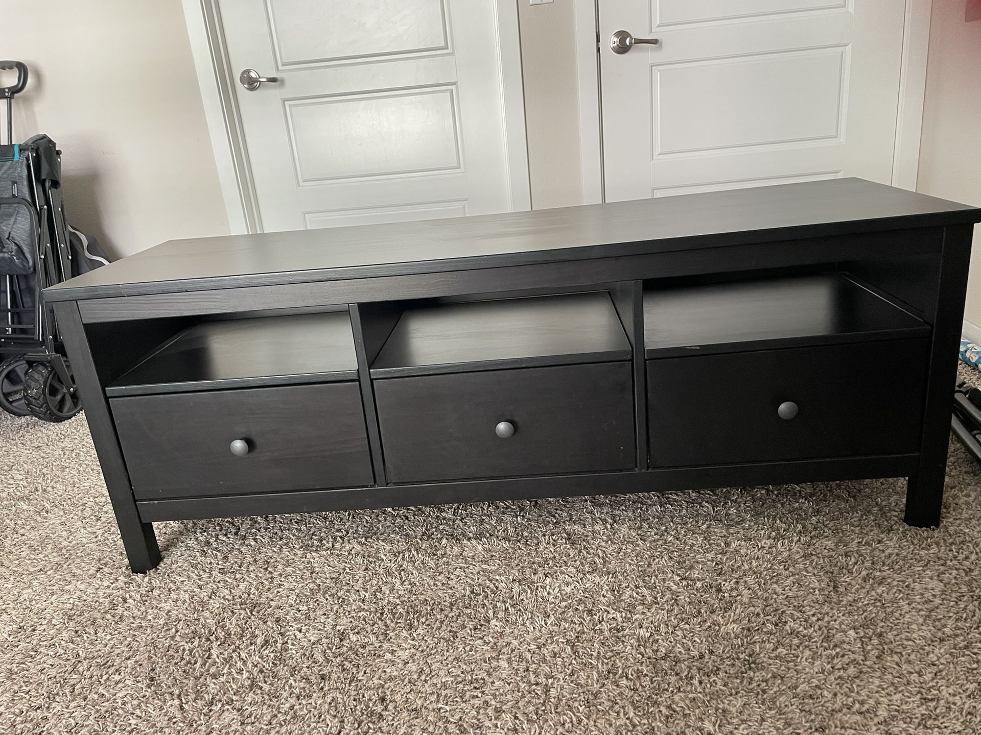 IKEA - TV Media Center (HEMNES Model)