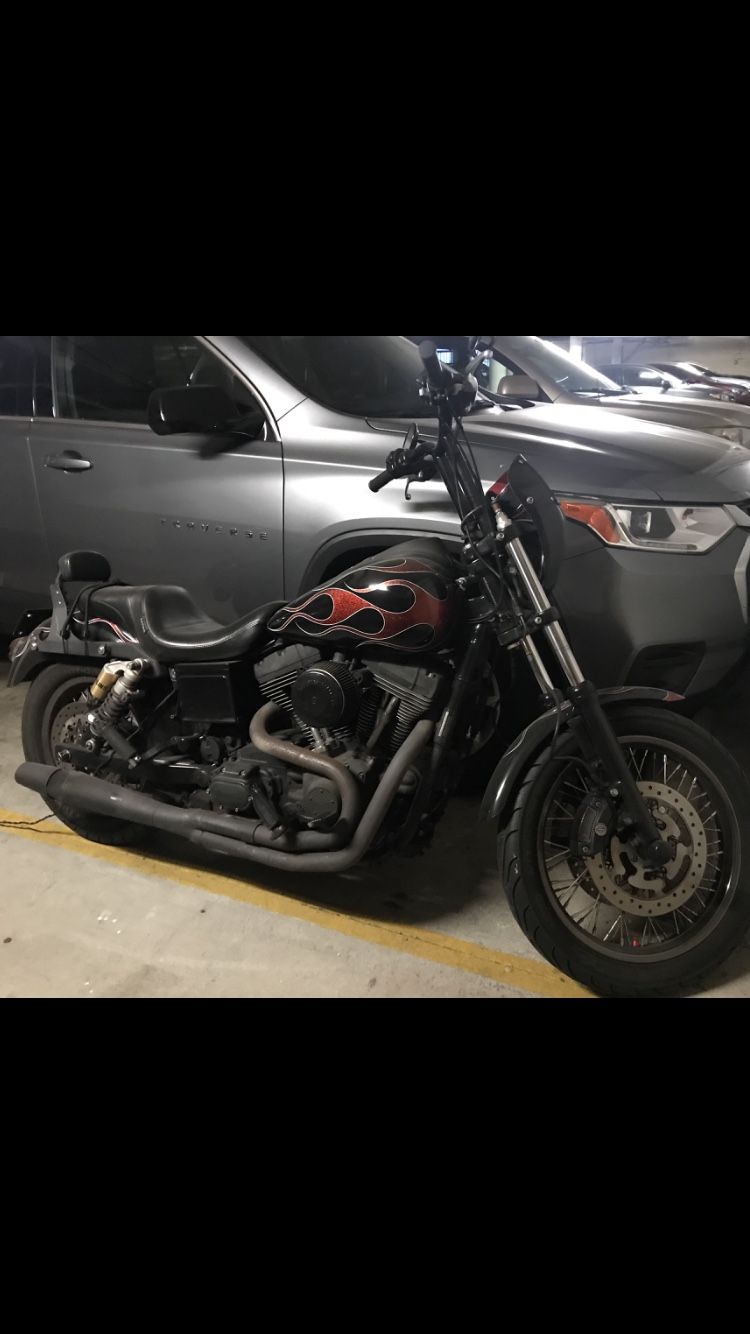 2005 FXD-I (3,500 miles on New Engine)