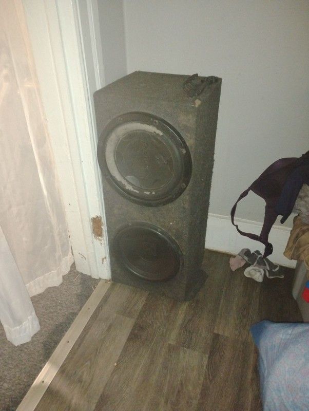 Speaker Box