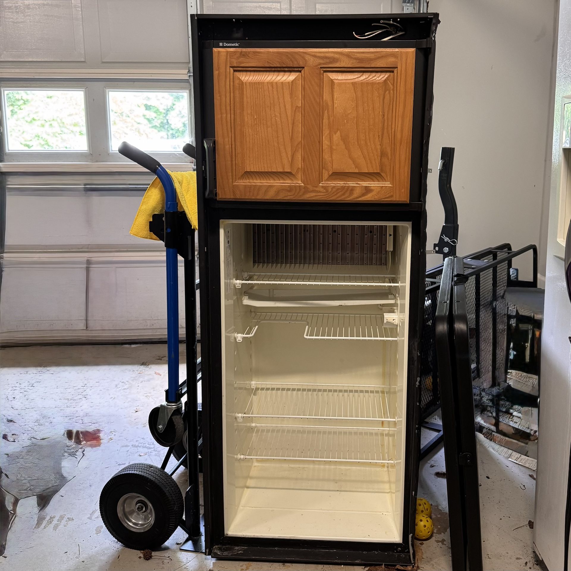 Dometic RV Propane Electric Fridge