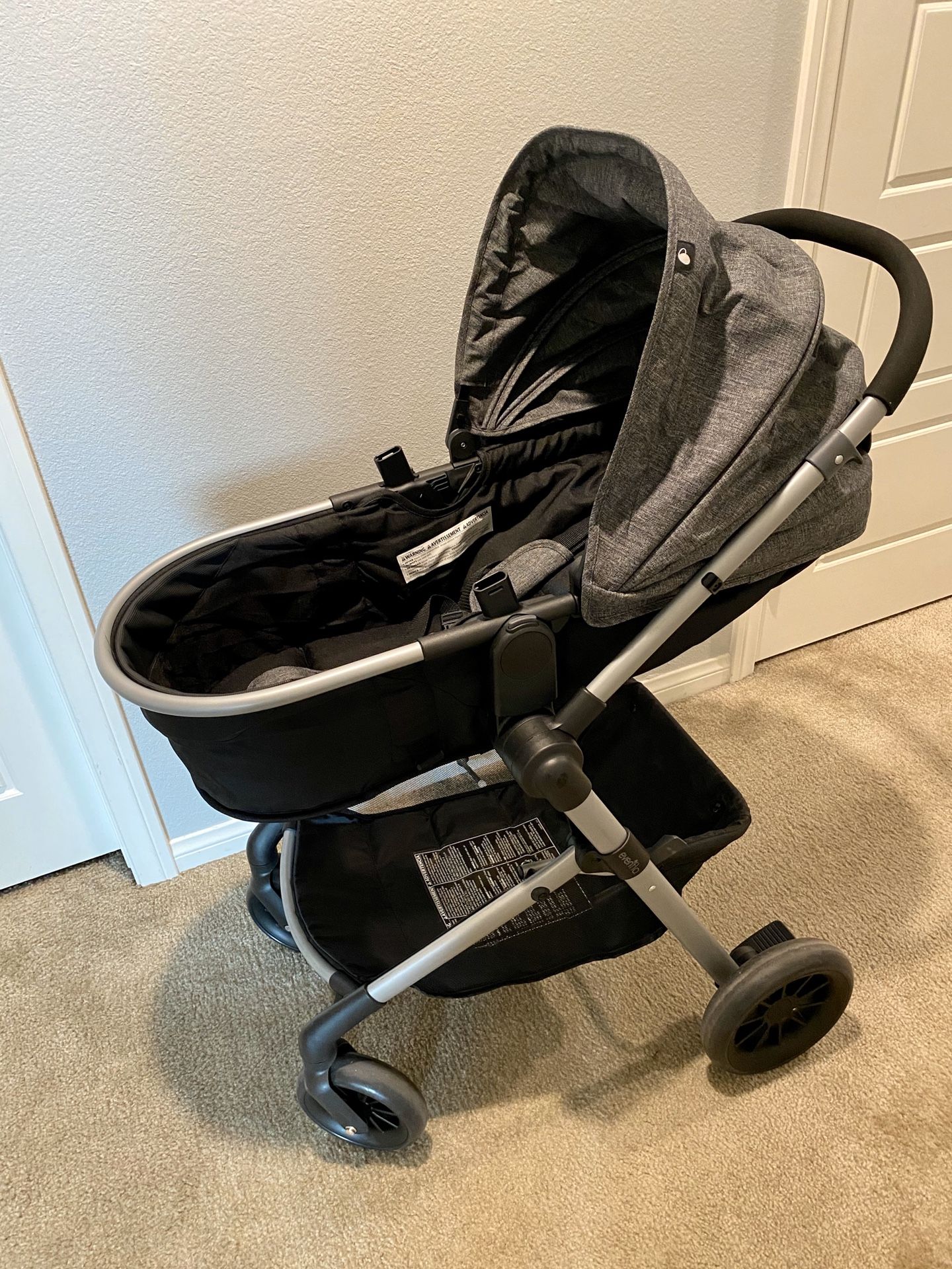 Evenflo Stroller Car Seat + base and Bassinet