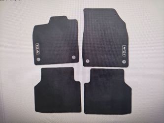 id.4 floor Matt's, plus trunk liner
