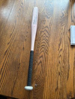 Wilson 10 Tee Ball Bat Pink Finish for Young Beginners