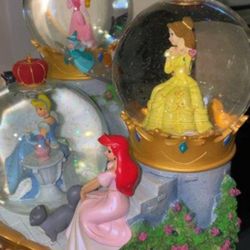 Disney Vintage Snow Globe Collection 1(contact info removed)s 