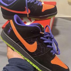 Nike SB Dunk “Night of Mischief”