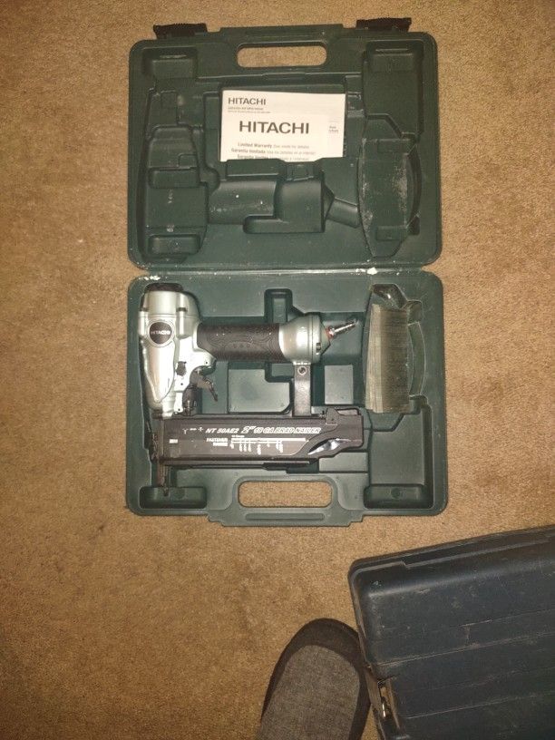Hitachi Brad Nailer 