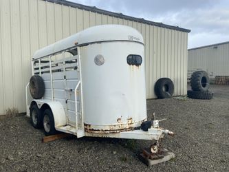 Horses Trailer