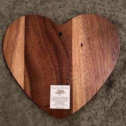Wooden Cutting Board, Heart-Shaped, Acacia wood