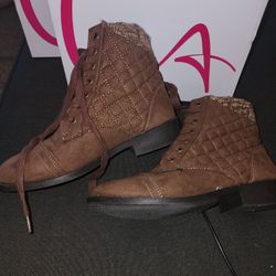 Womens Boots $0