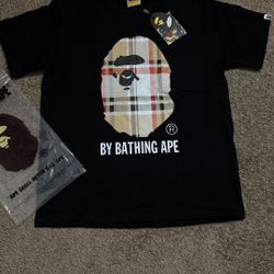 bape x burberry tee ( SIZE L ) BRAND NEW 