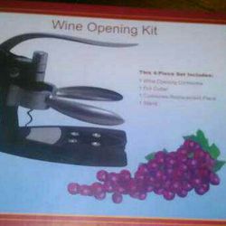 Wine opening kit 4 piece set! Brand new!